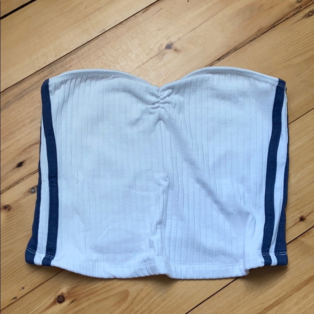 White crop top